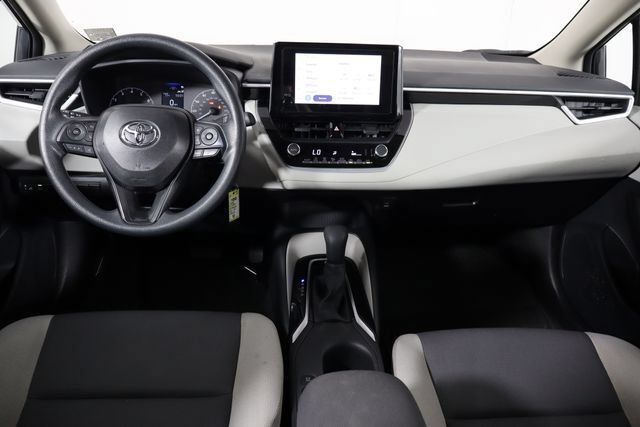 Used 2025 Toyota Corolla LE FWD image 16