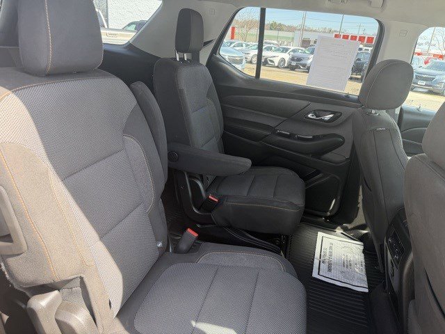 Used 2018 Chevrolet Traverse LT image 19