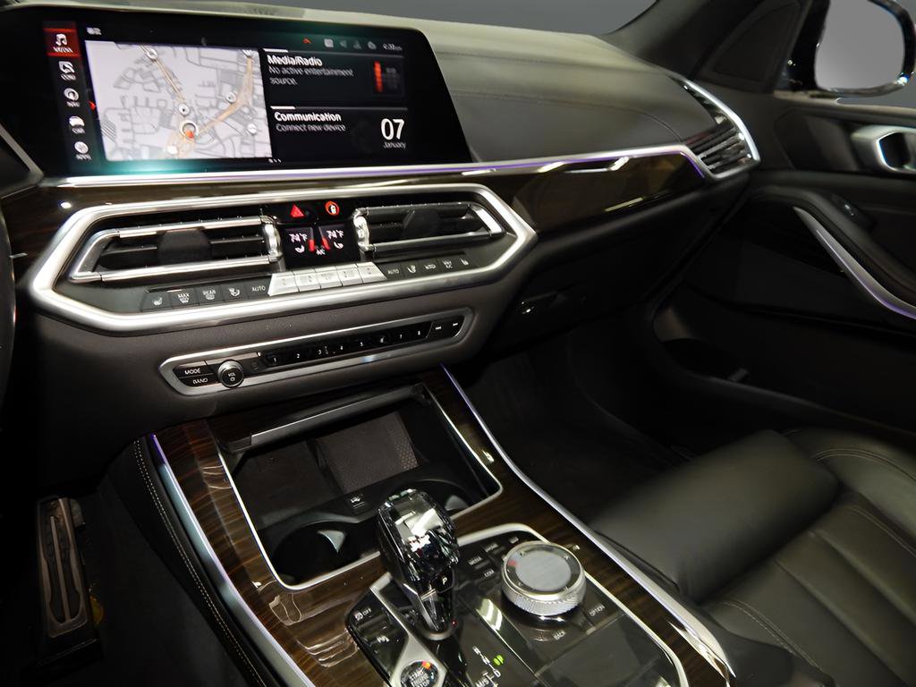 Used 2021 BMW X5 xDrive40i w/ M Sport Package image 20