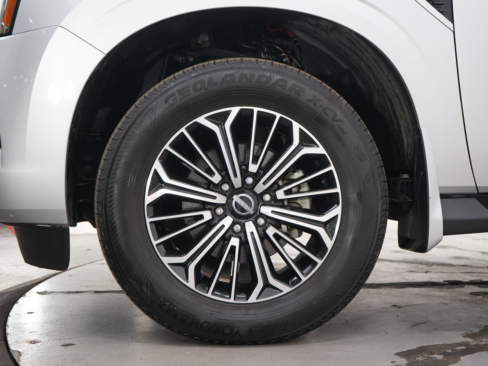Certified 2025 Nissan Armada SL AWD/4WD image 33
