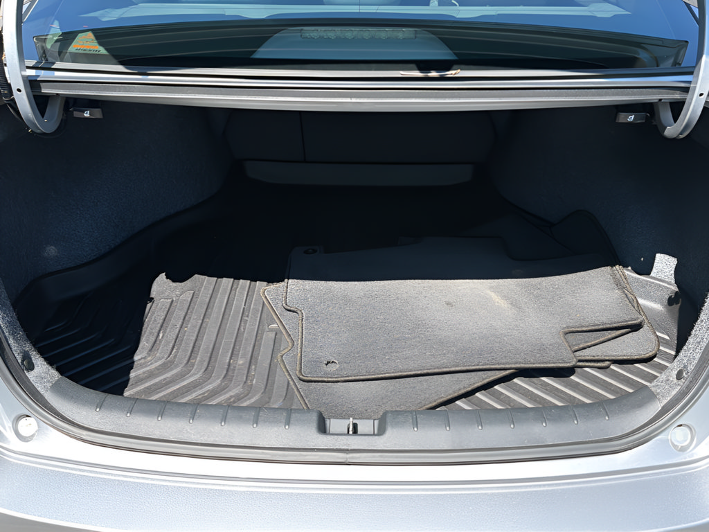 Used 2017 Honda Accord EX-L image 13