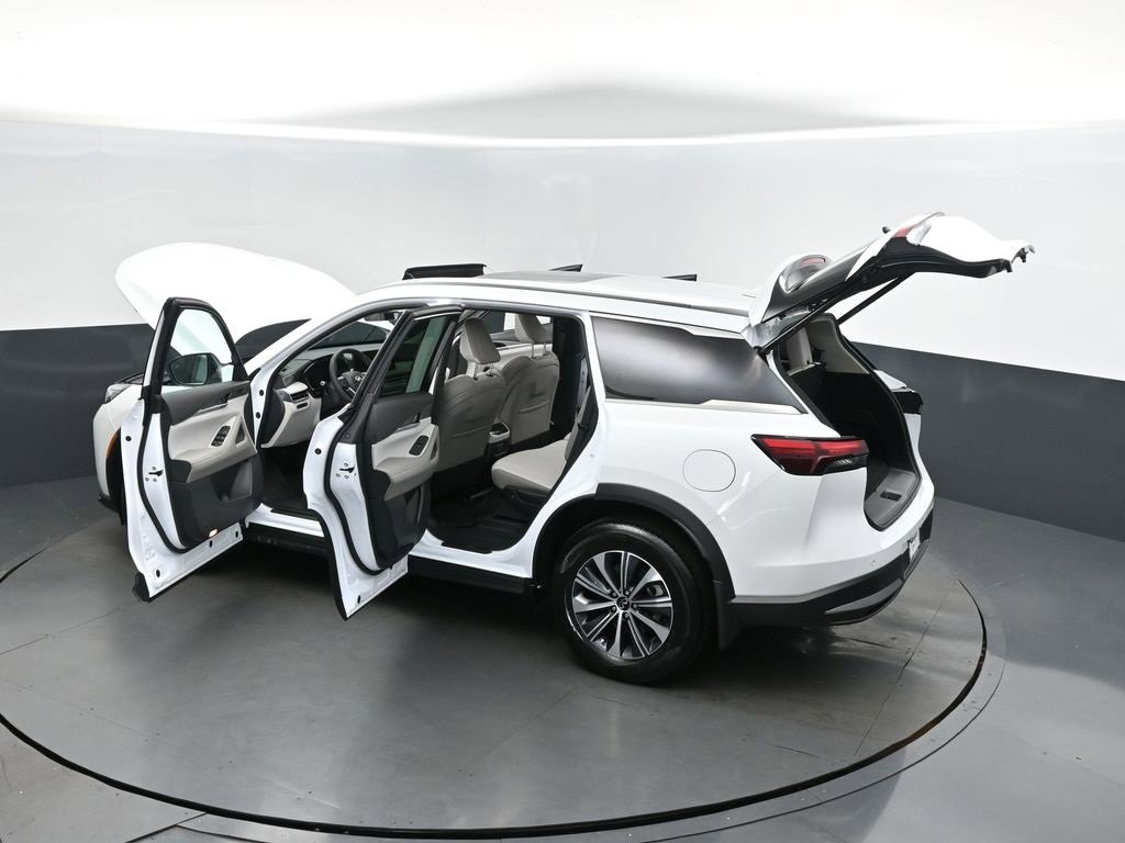 New 2026 INFINITI QX60 Pure image 2