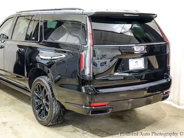 Certified 2022 Cadillac Escalade ESV Sport w/ Touring Package AWD/4WD image 4