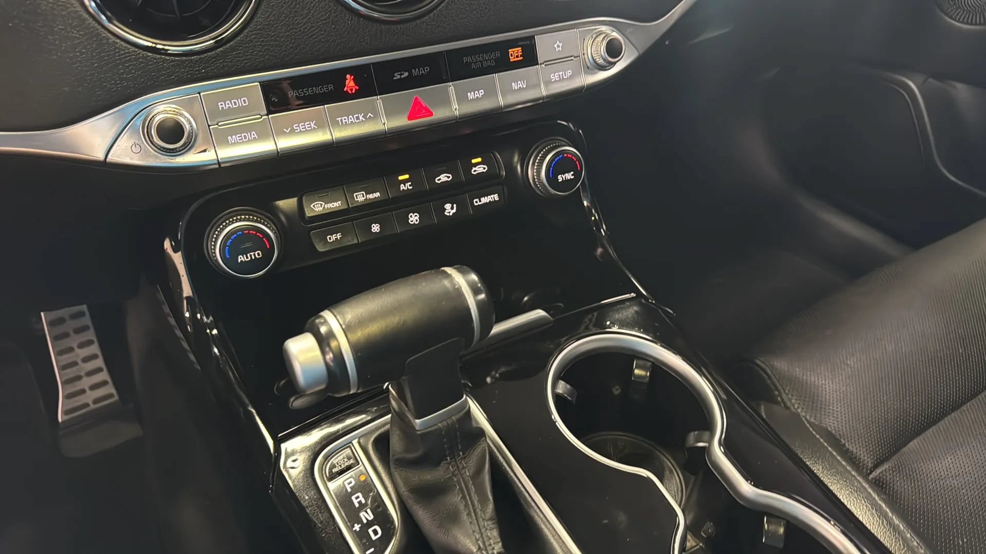 Used 2020 Kia Stinger GT-Line w/ Sun & Sound Package RWD image 15
