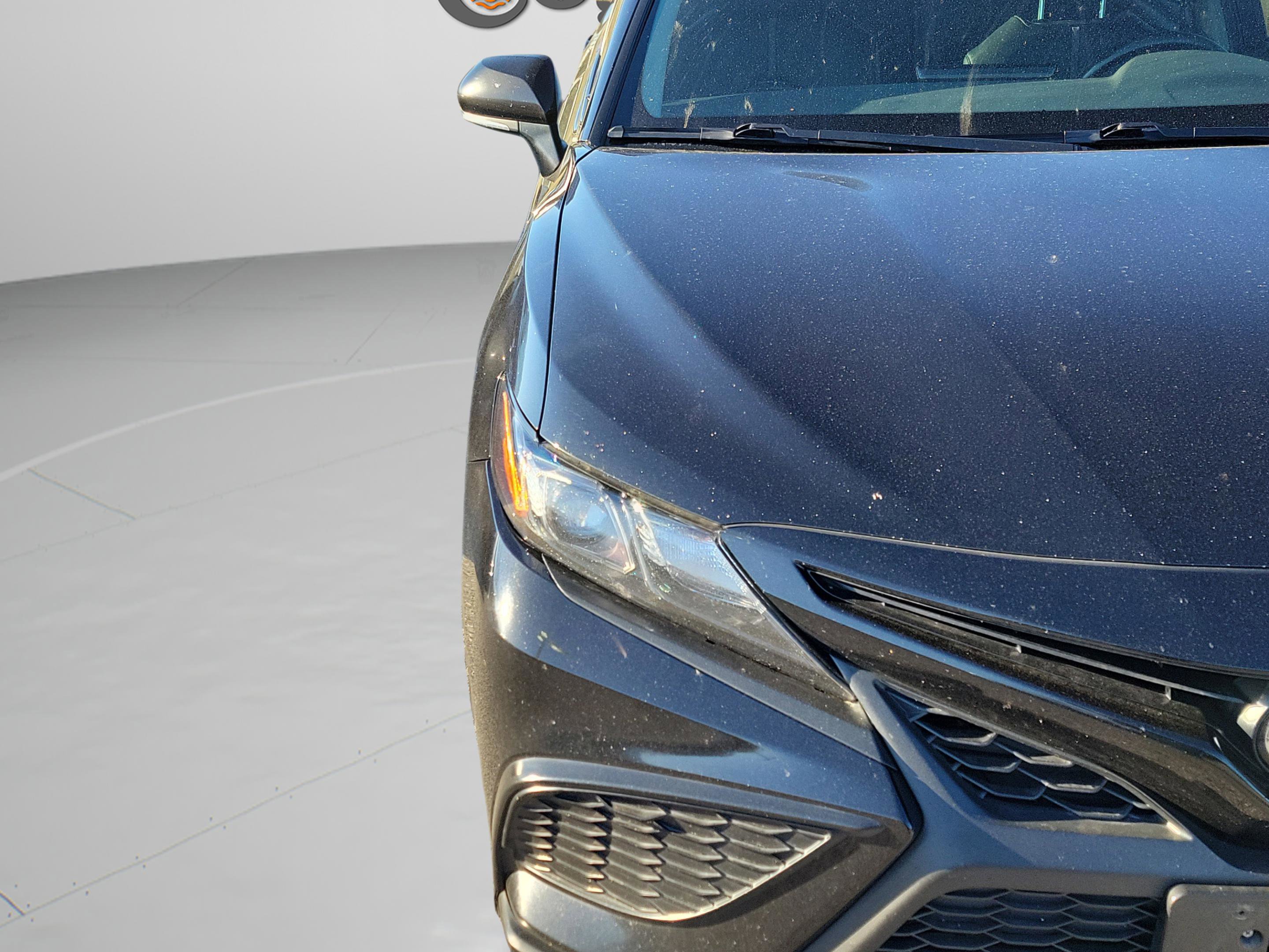 Used 2022 Toyota Camry SE image 29