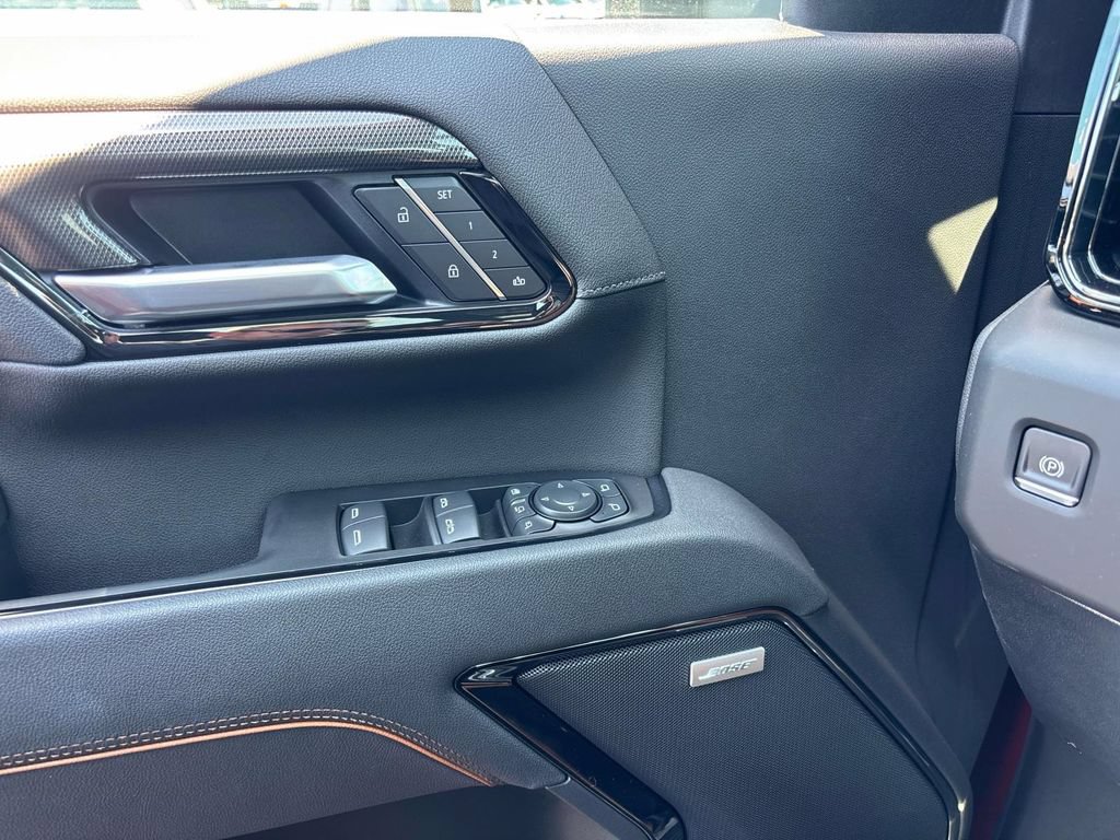 New 2026 GMC Sierra 2500 AT4 w/ Max Trailering Package AWD/4WD image 11
