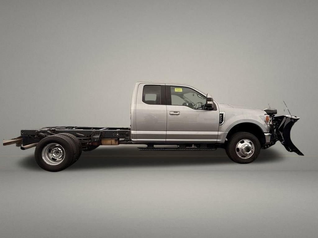 Used 2021 Ford F350 Lariat w/ Lariat Value Package AWD/4WD image 5