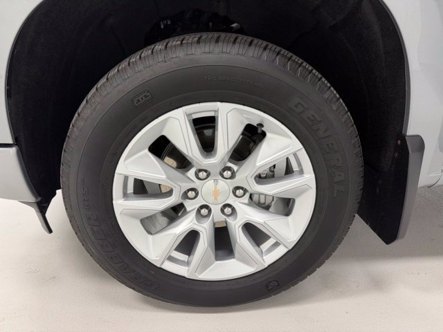 Used 2024 Chevrolet Silverado 1500 Custom AWD/4WD image 17