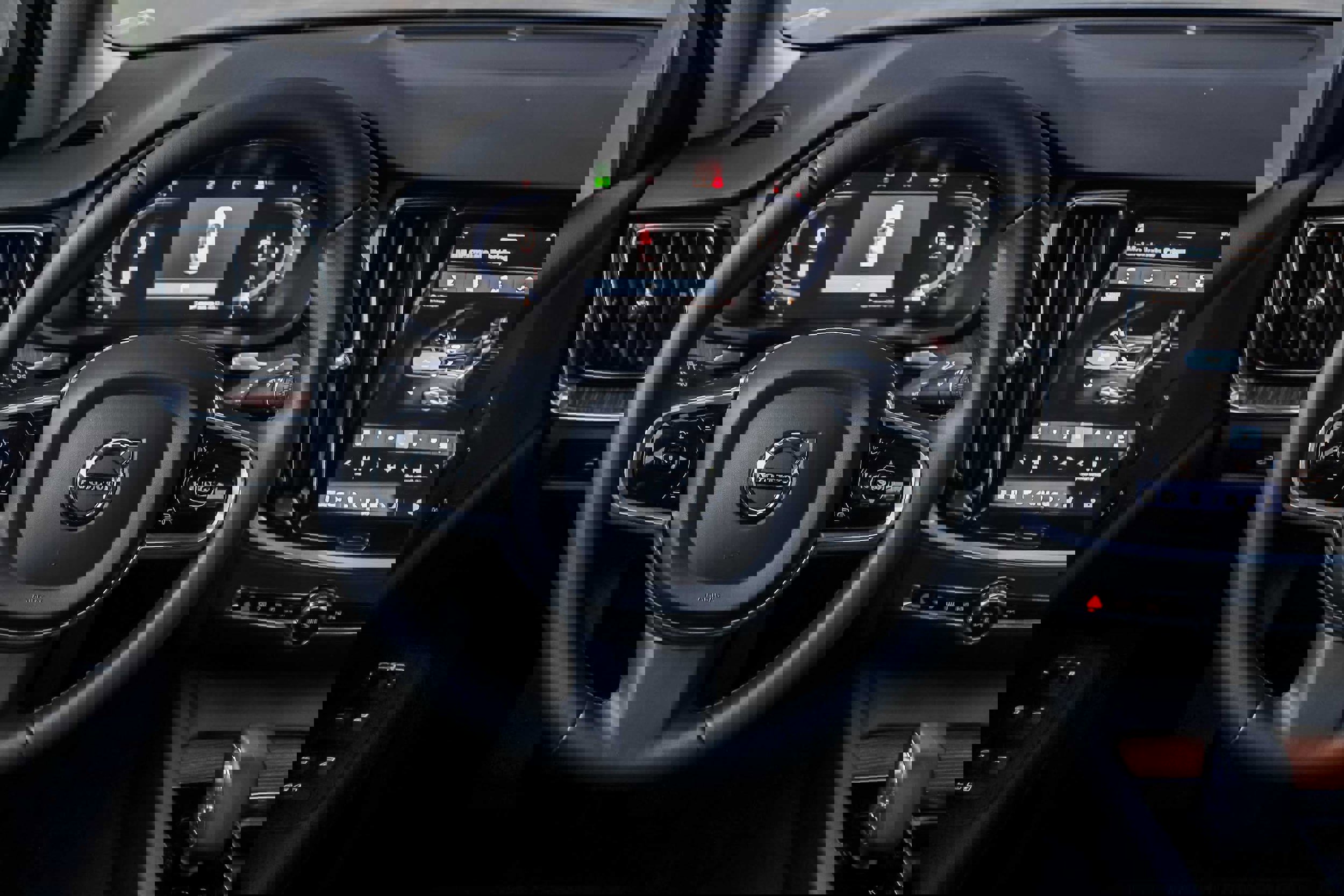 Used 2023 Volvo S60 B5 Plus w/ Climate Package image 26