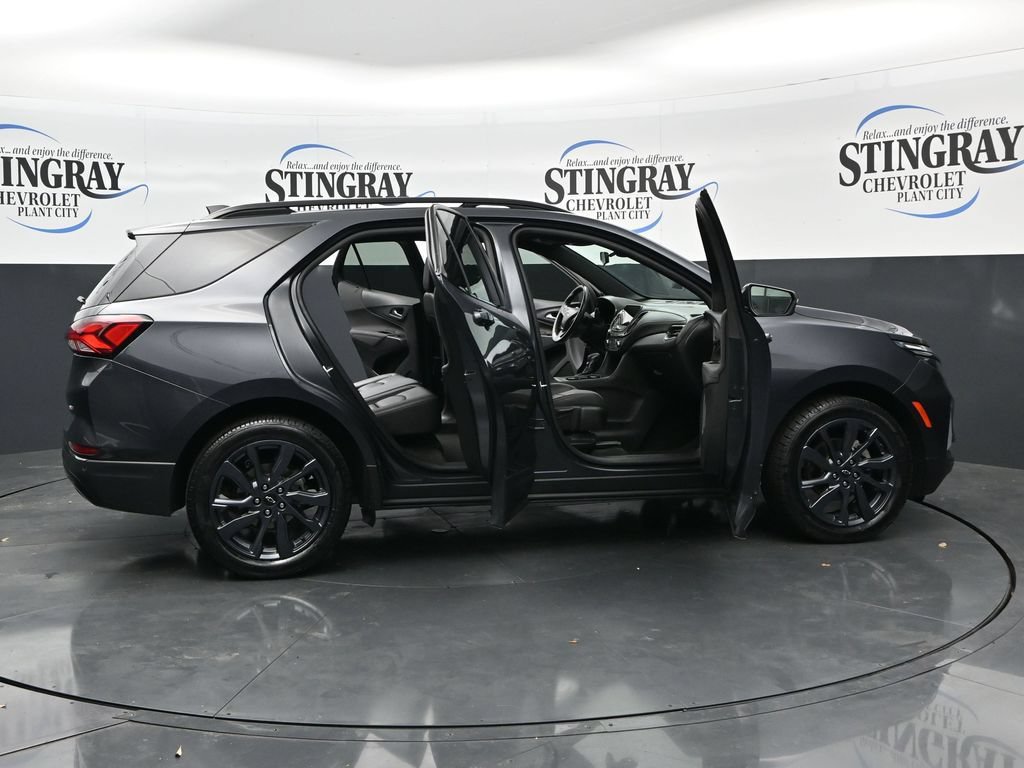 Used 2022 Chevrolet Equinox RS w/ RS Leather Package FWD image 36