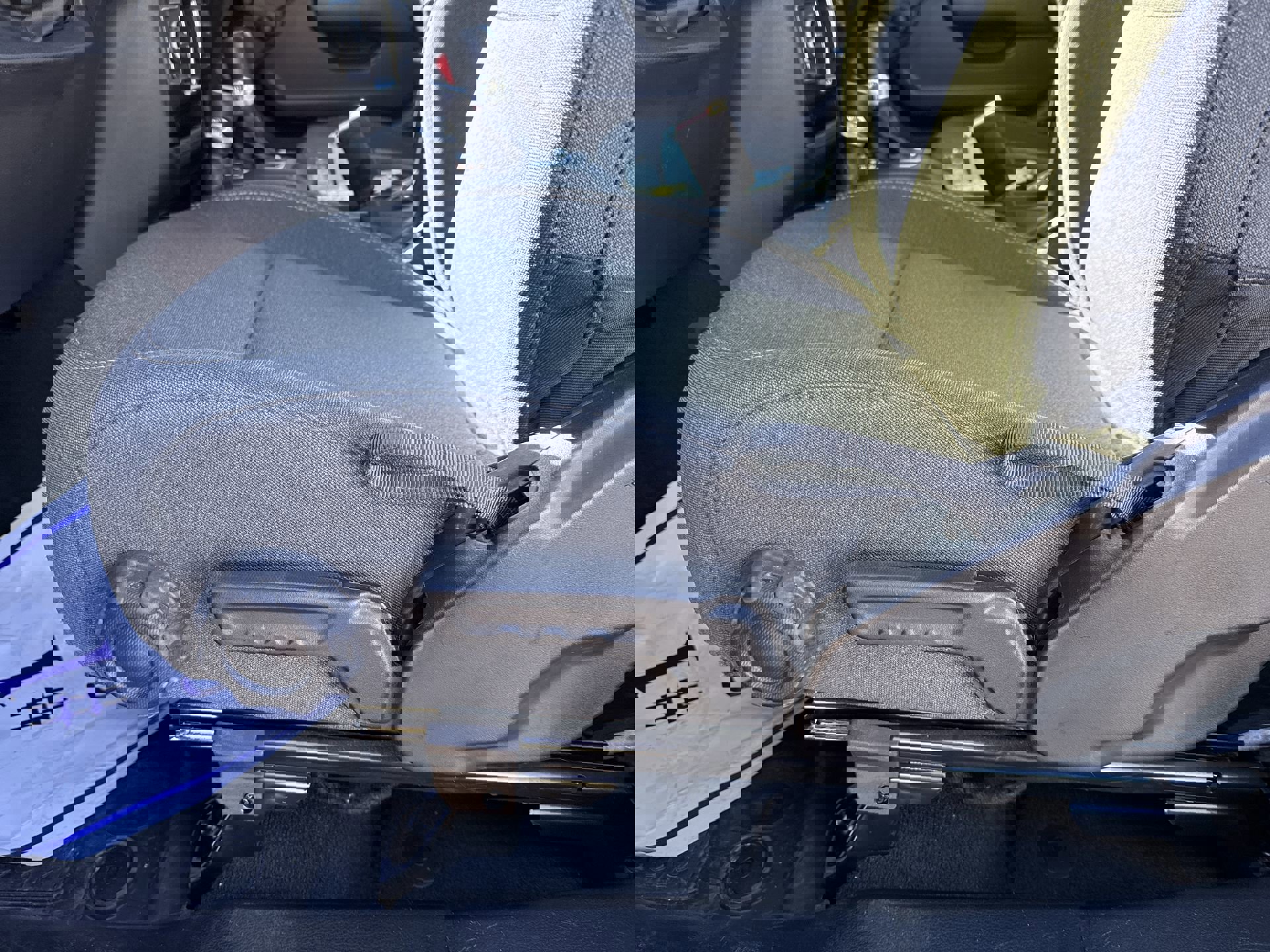 Used 2024 Jeep Wrangler Sport image 13