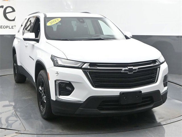 Used 2023 Chevrolet Traverse LT image 51