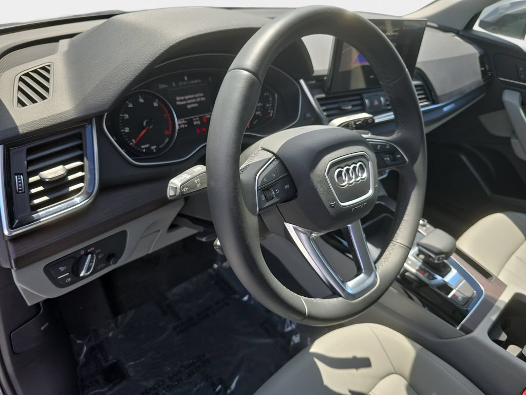 Used 2022 Audi Q5 2.0T Premium AWD/4WD image 25