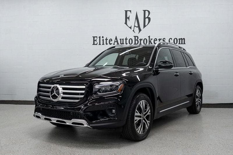 Used 2024 Mercedes-Benz GLB 250 4MATIC w/ Driver Assistance Package