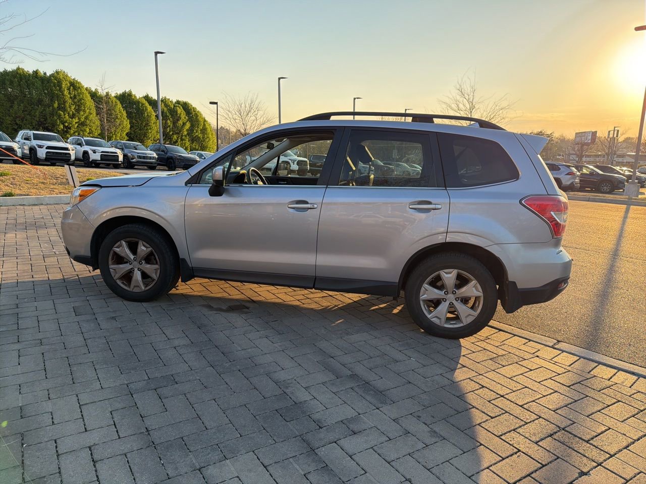 Used 2016 Subaru Forester 2.5i Limited image 7