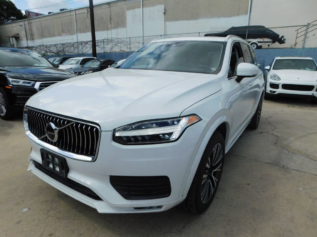 Used 2020 Volvo XC90 T5 Momentum w/ Protection Package Premier image 3