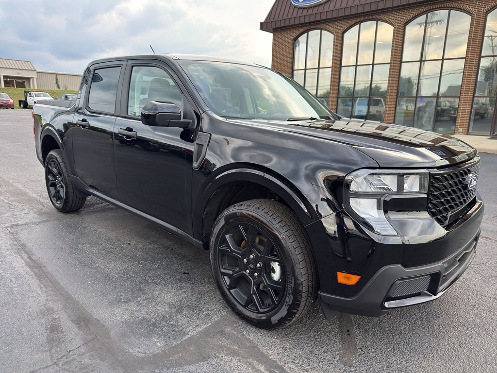 New 2026 Ford Maverick XLT w/ XLT Luxury Package AWD/4WD image 2