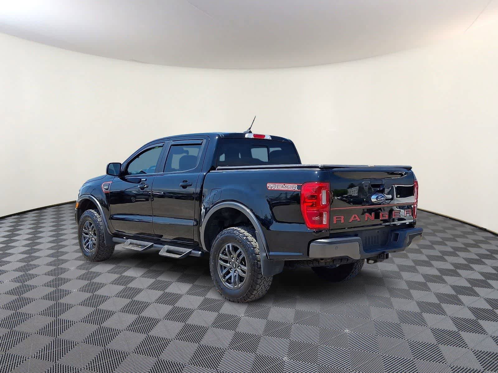 Used 2023 Ford Ranger Lariat w/ Tremor Off-Road Package AWD/4WD image 7