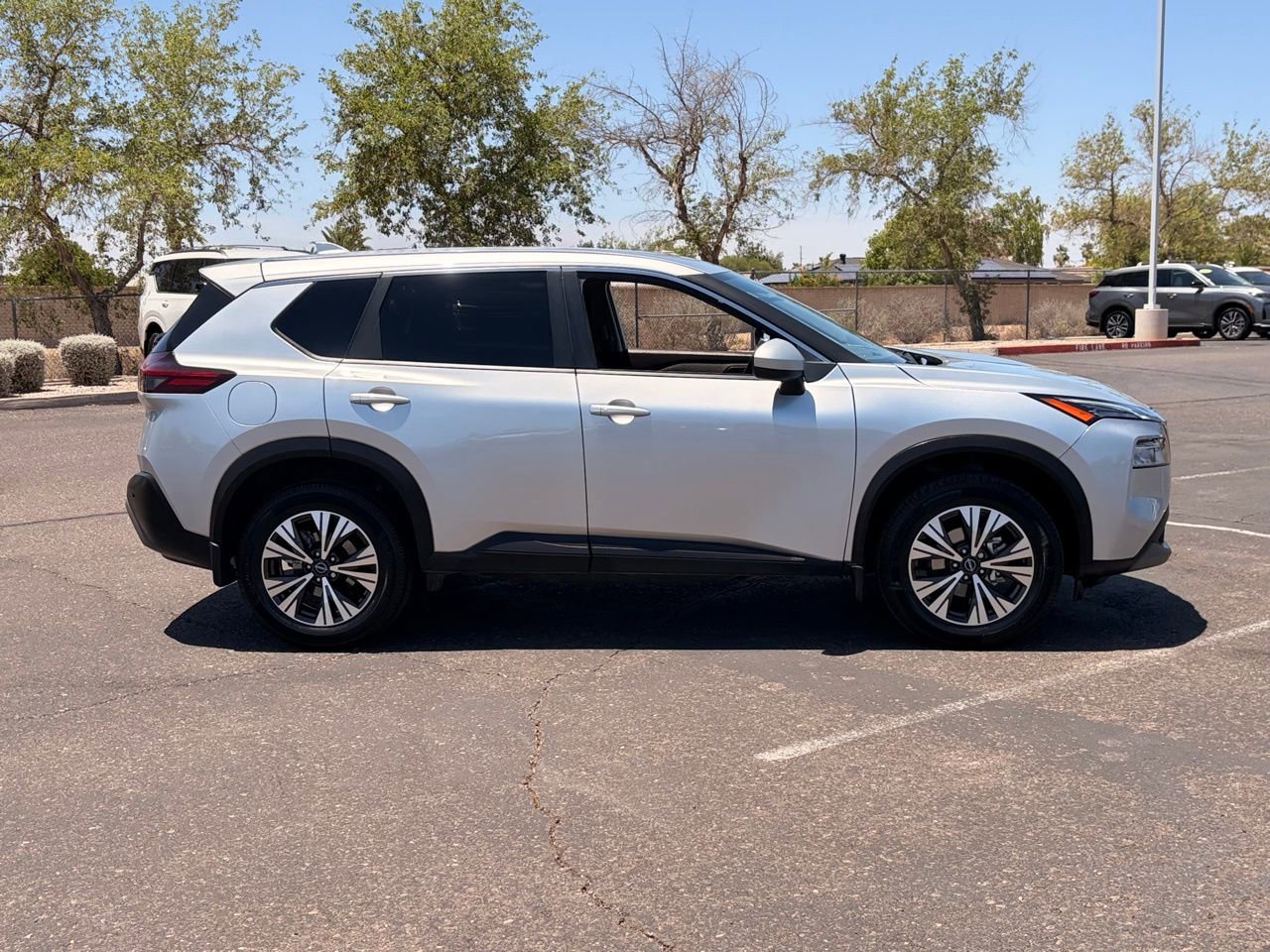 Certified 2023 Nissan Rogue SV FWD image 7