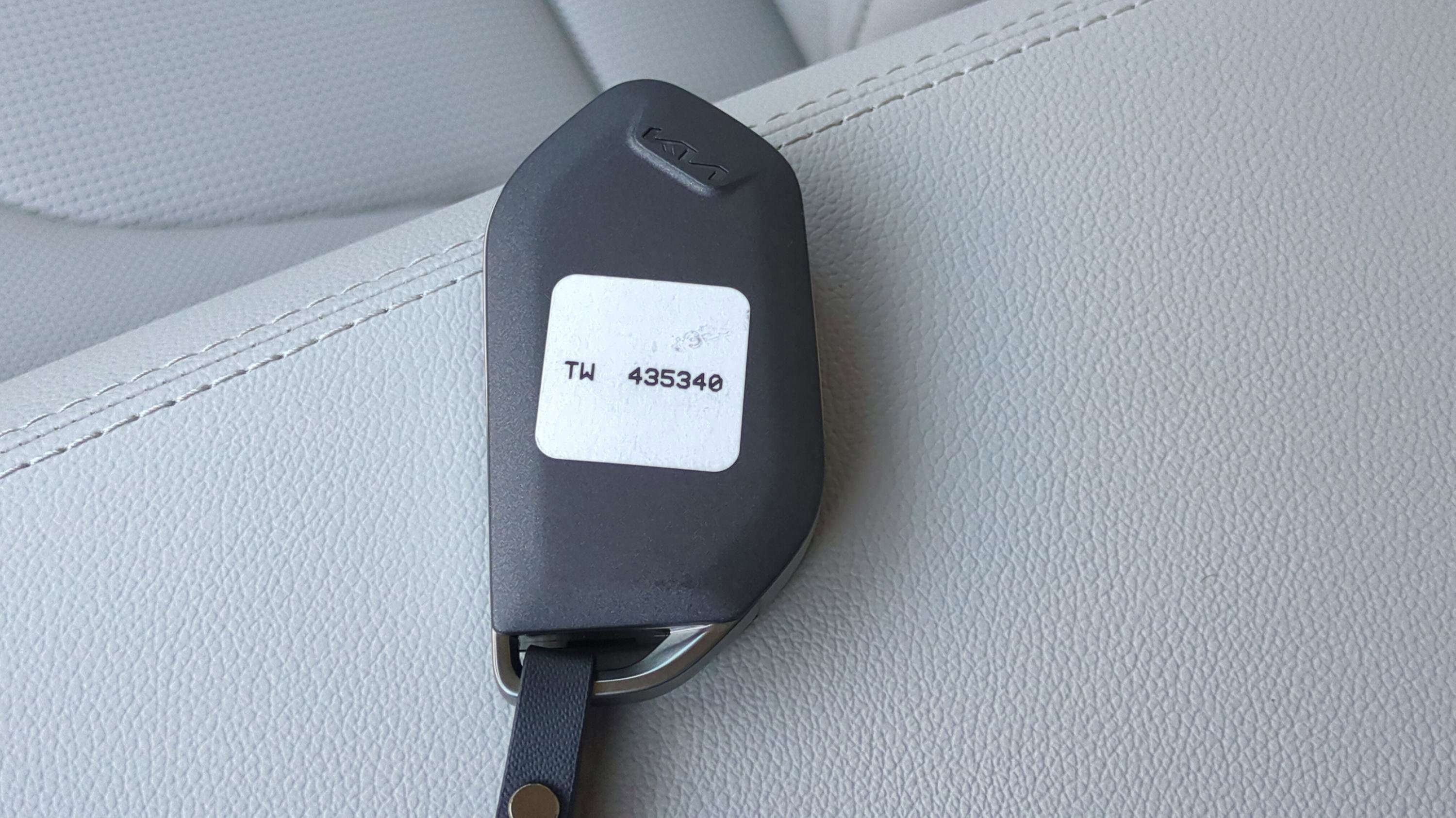 New 2026 Kia Sportage EX FWD image 23