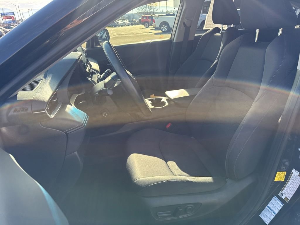 Used 2021 Toyota Venza LE image 10