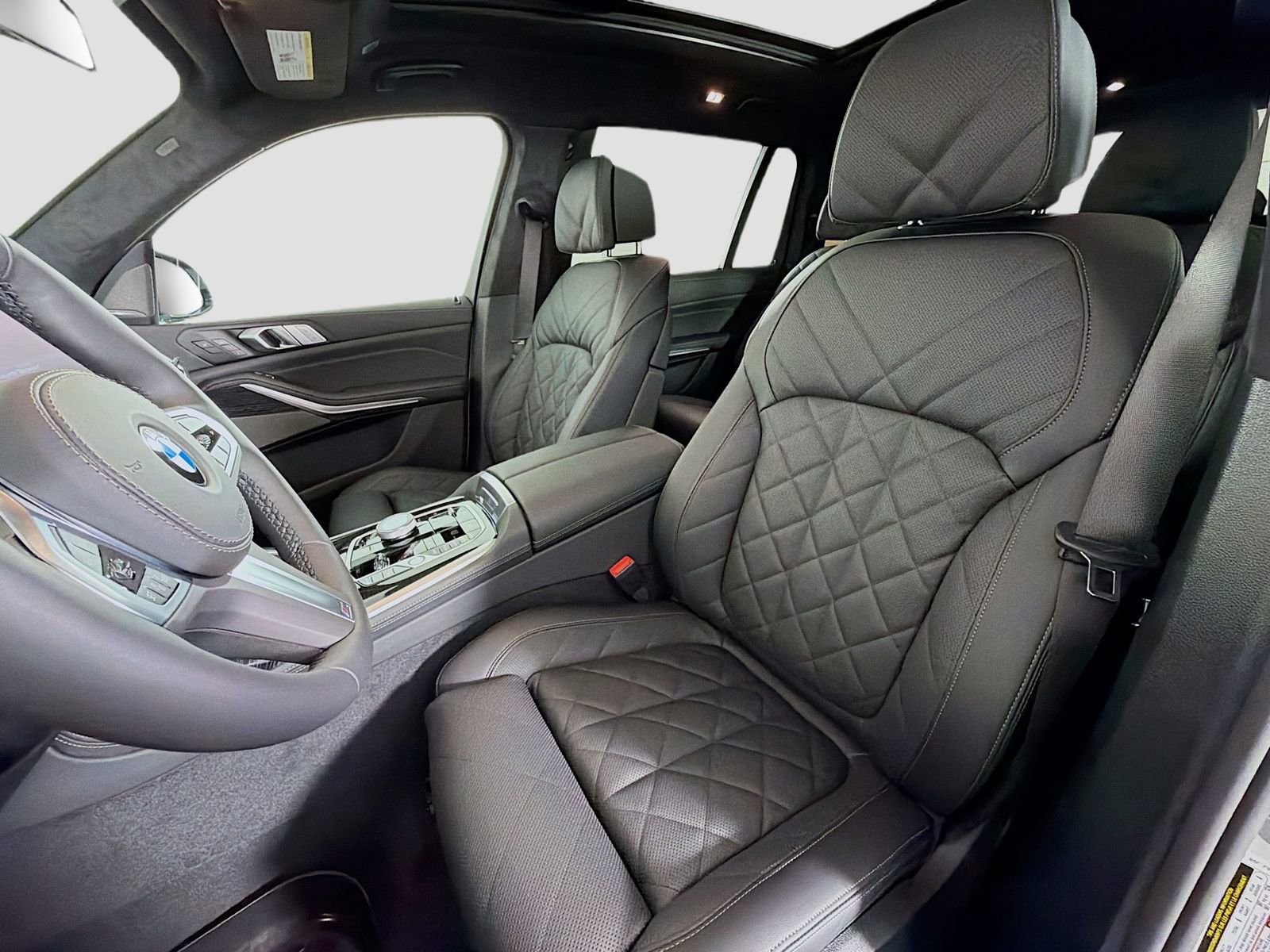 New 2026 BMW X7 xDrive40i w/ Executive Package AWD/4WD image 12