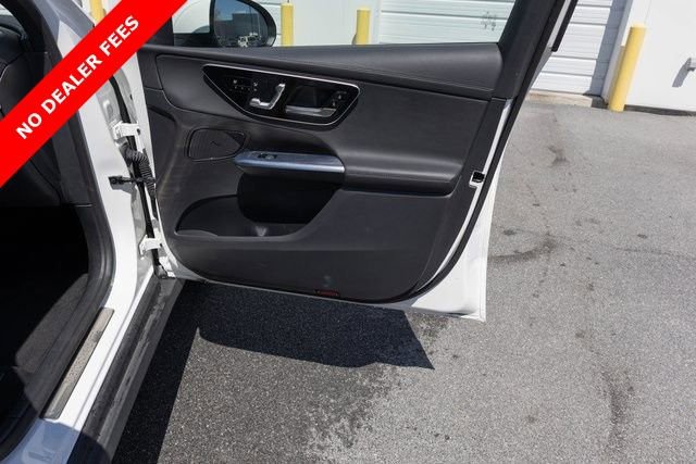 Used 2024 Mercedes-Benz GLC 300 4MATIC image 19
