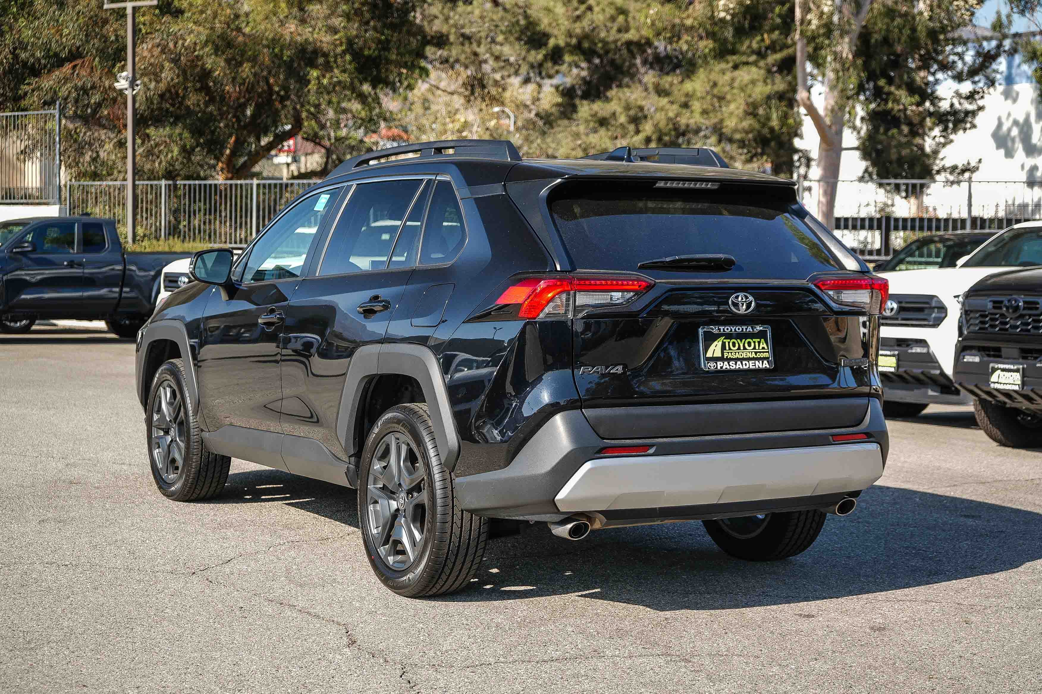 Used 2024 Toyota RAV4 Adventure AWD/4WD image 8