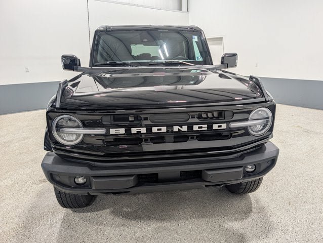 Used 2022 Ford Bronco Outer Banks AWD/4WD image 8