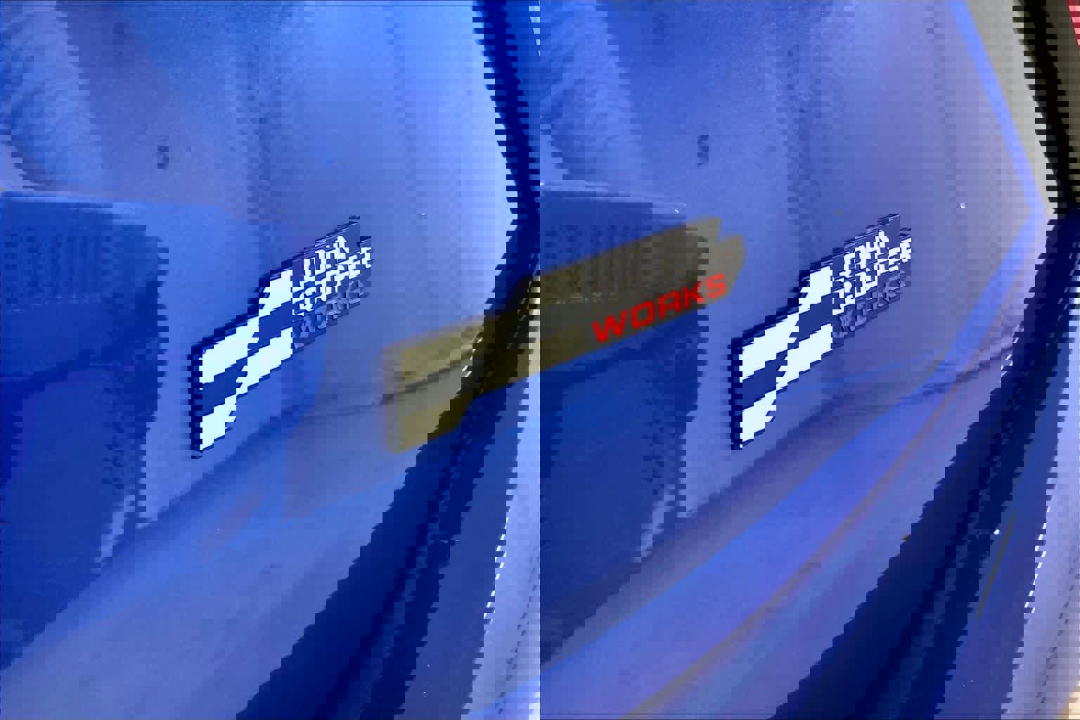 Certified 2025 MINI Cooper S image 9