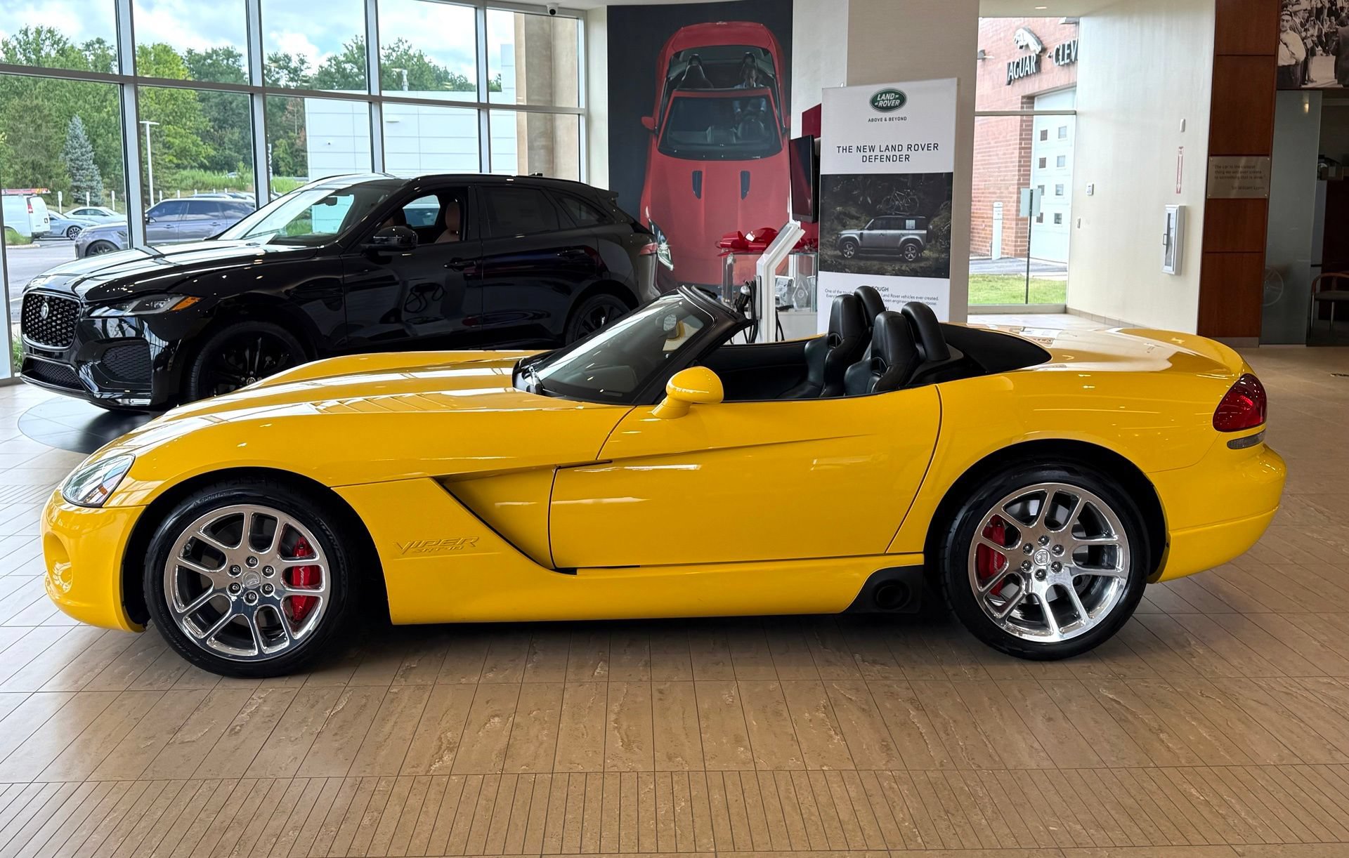 Used 2005 Dodge Viper SRT-10 RWD image 5