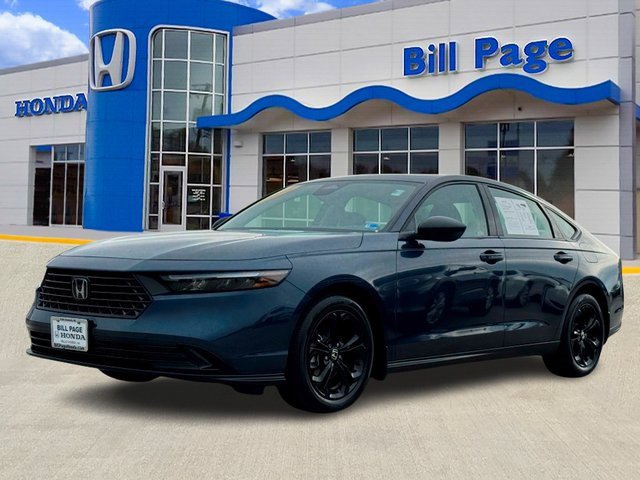 Certified 2025 Honda Accord SE image 2