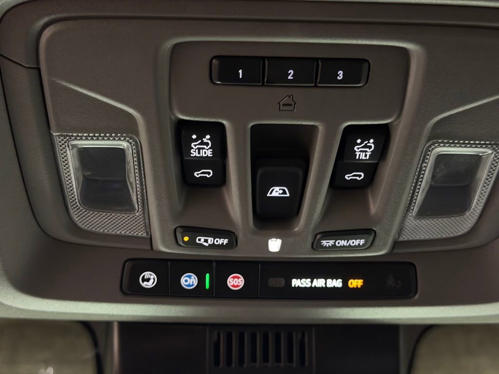 Certified 2024 GMC Sierra 1500 Denali image 46