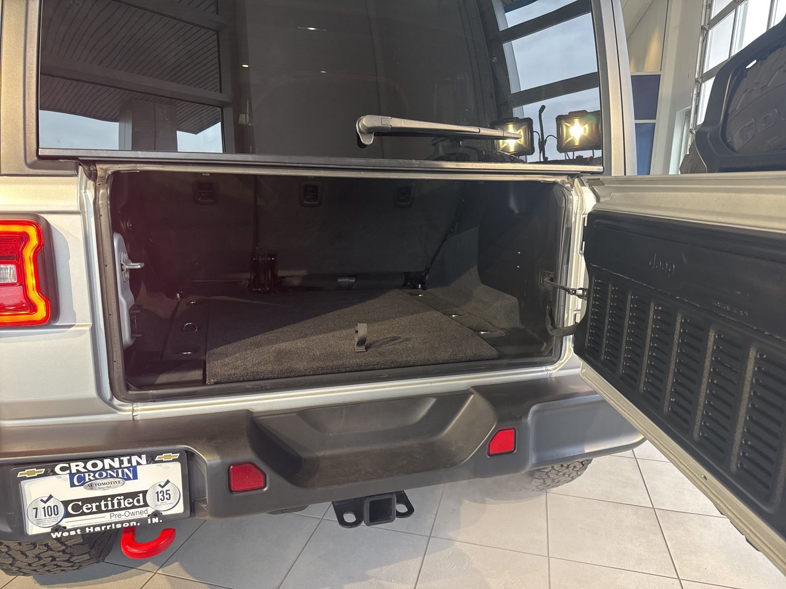 Used 2024 Jeep Wrangler Unlimited Rubicon image 15