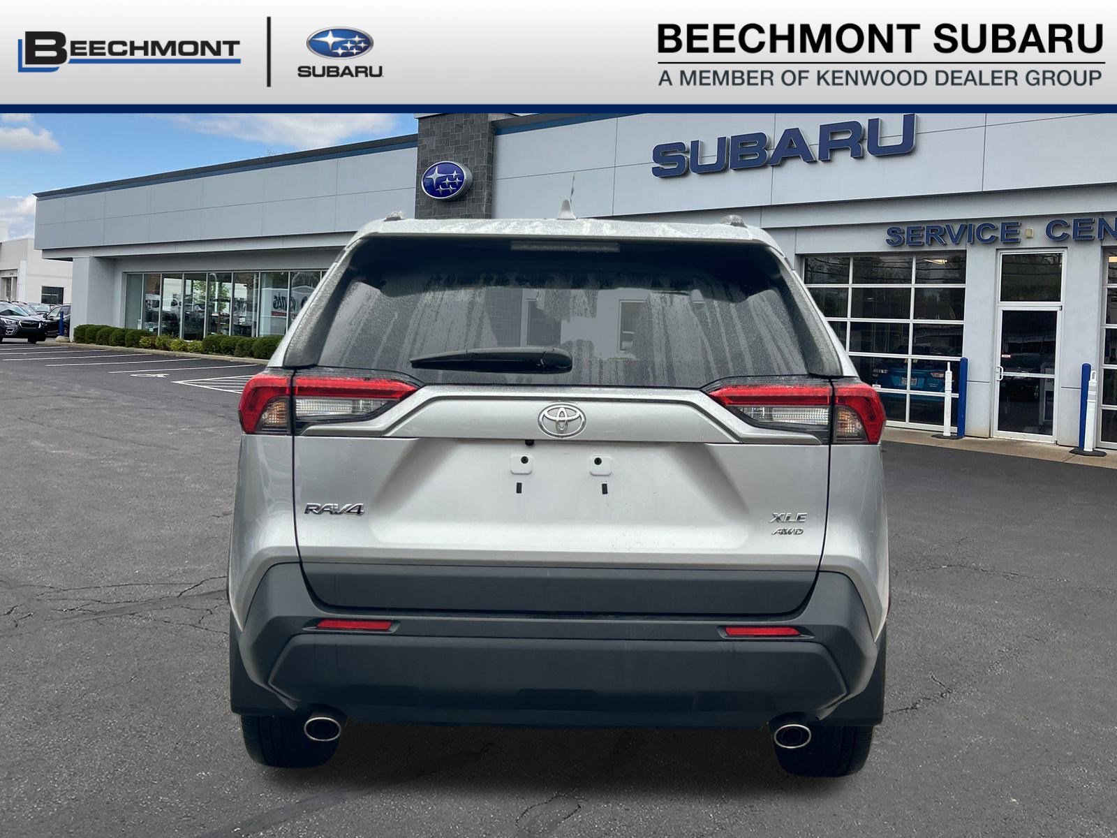 Used 2022 Toyota RAV4 XLE Premium image 6