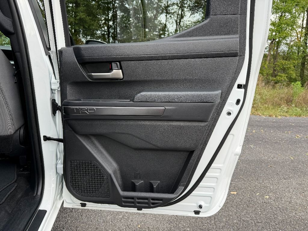 Used 2024 Toyota Tacoma TRD Off-Road image 25