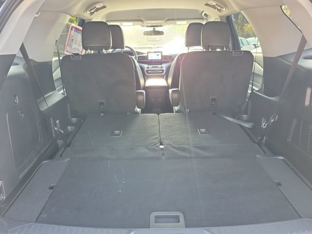 Used 2023 Ford Explorer XLT w/ Equipment Group 202A AWD/4WD image 8