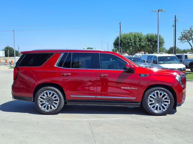 Used 2024 GMC Yukon Denali Ultimate AWD/4WD image 2