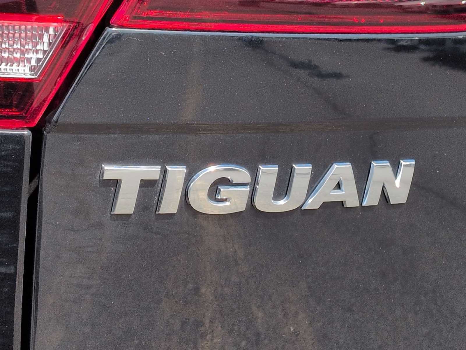 Used 2021 Volkswagen Tiguan S FWD image 13