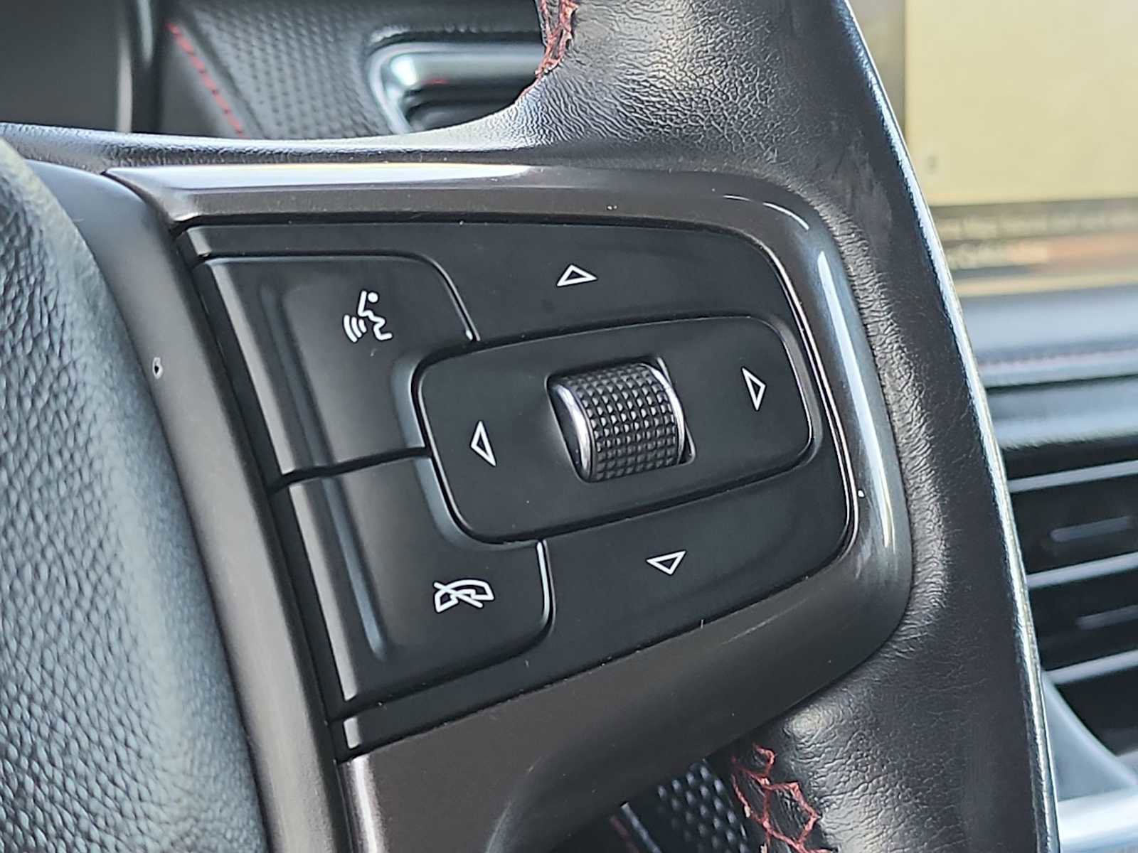 Used 2022 Chevrolet Tahoe RST image 28