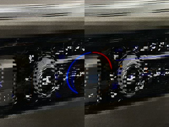 Used 2024 Chevrolet Silverado 3500 High Country image 23