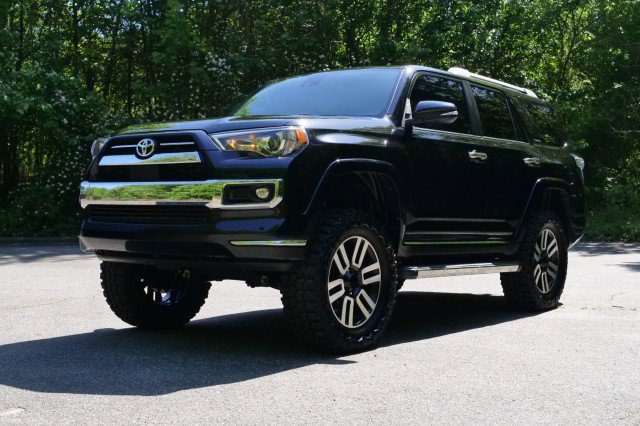 Used 2021 Toyota 4Runner Limited AWD/4WD image 6
