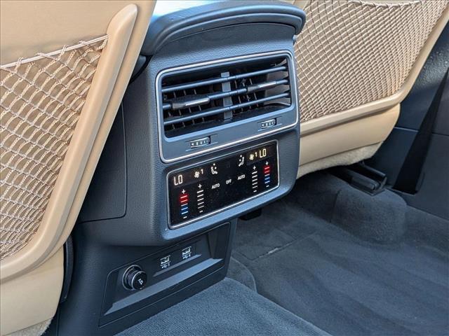 Used 2019 Audi Q8 Prestige image 19