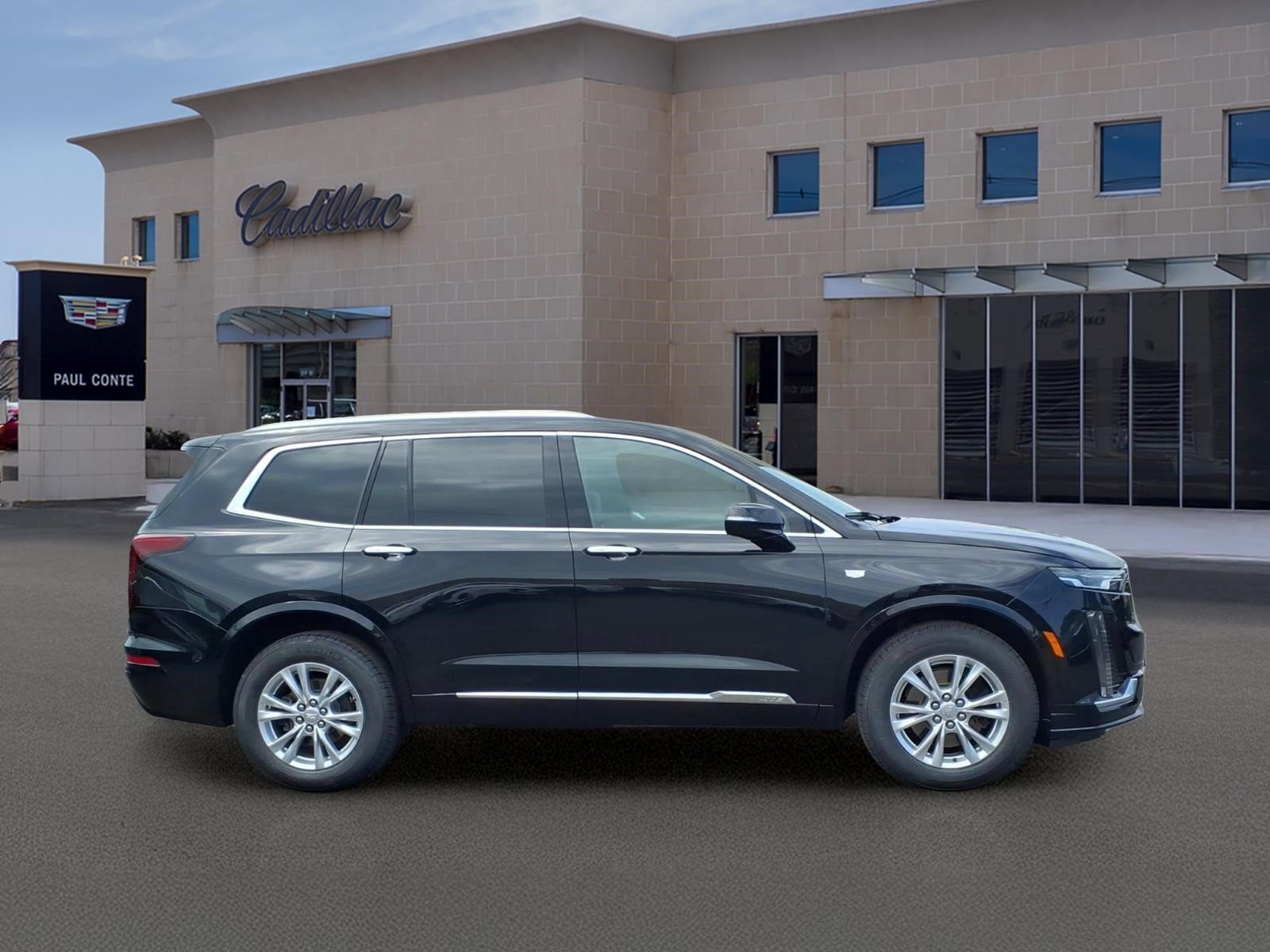 Certified 2024 Cadillac XT6 Luxury AWD/4WD image 4
