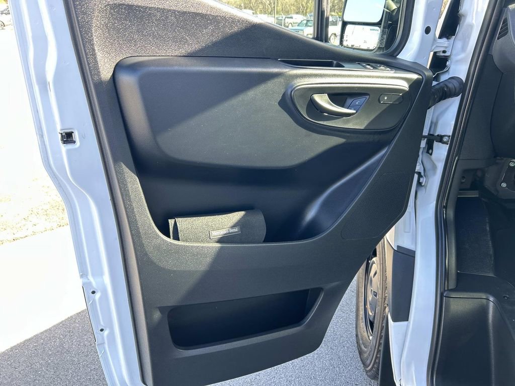 Used 2025 Mercedes-Benz Sprinter 2500 image 23