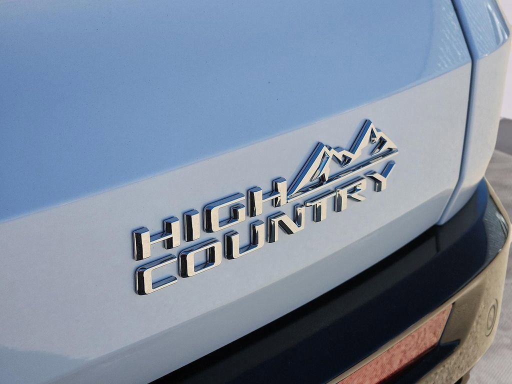 New 2026 Chevrolet Traverse High Country FWD image 11