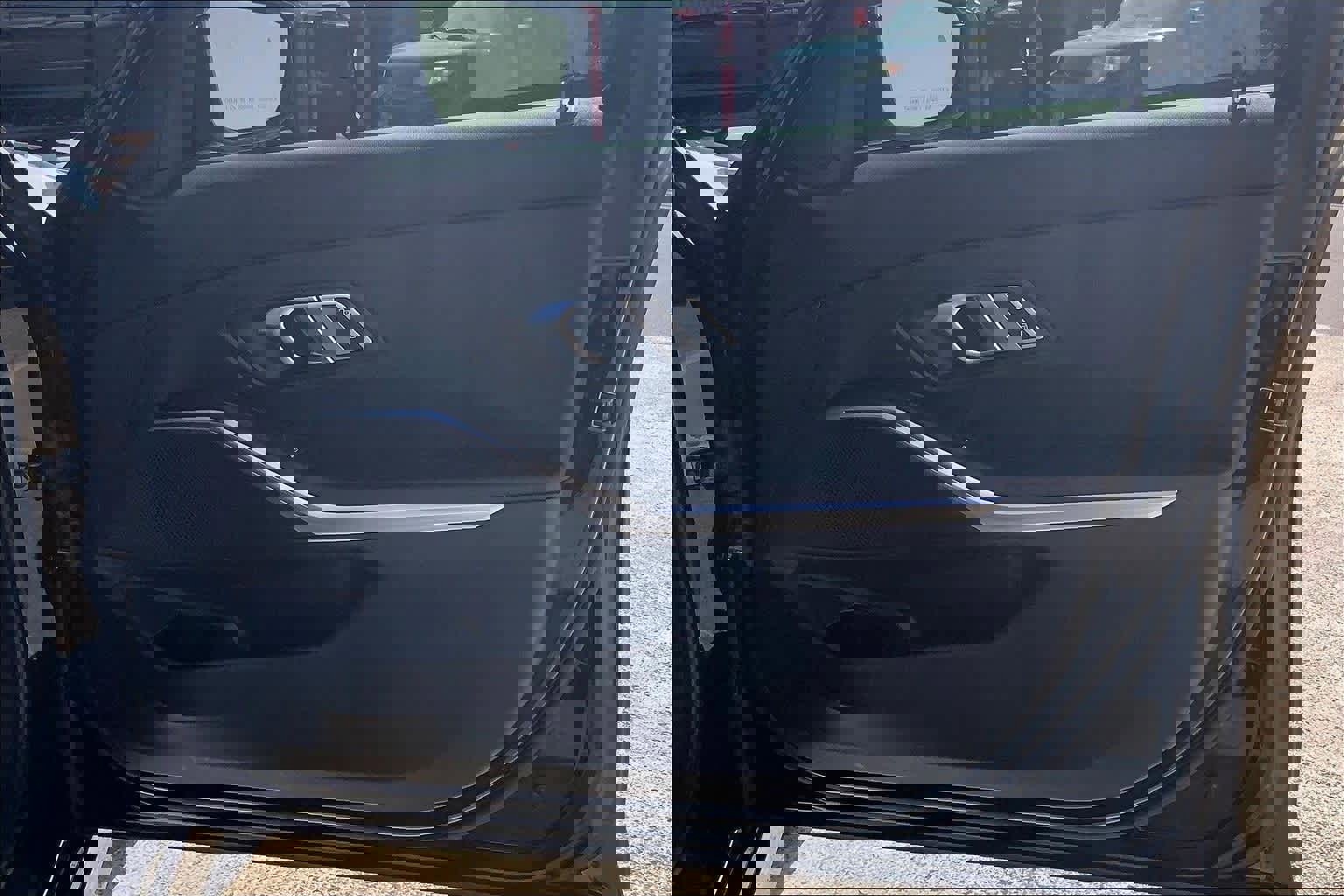 Used 2022 BMW 330i Sedan w/ Driving Assistance Package image 27