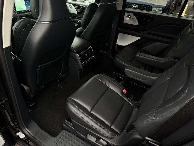 New 2026 Lincoln Aviator AWD image 22