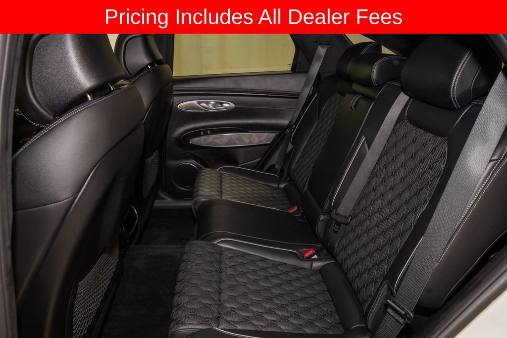 Used 2022 Genesis GV70 3.5T Sport w/ Sport Advanced Package AWD/4WD image 10