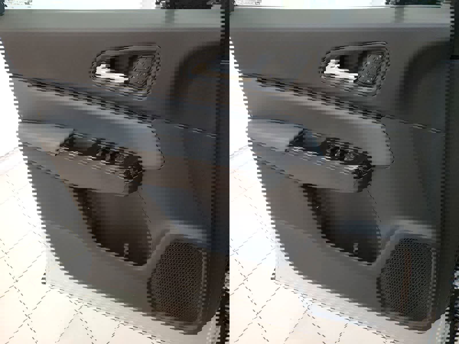 Certified 2025 Honda Prologue Touring image 17